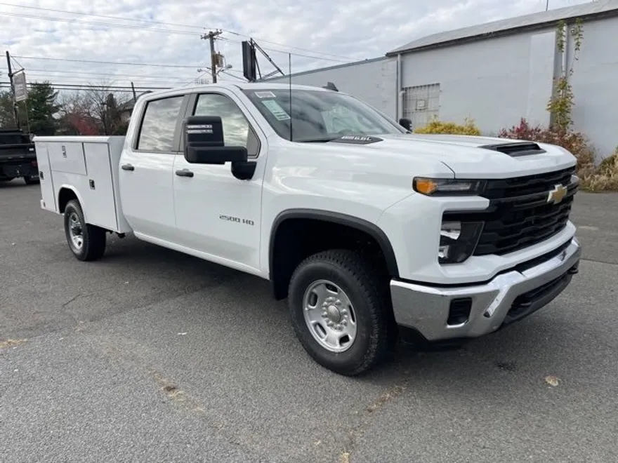 2025 Chevrolet Silverado 2500HD photo 1