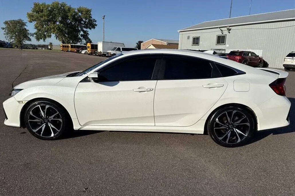 2019 Honda Civic Si photo 1
