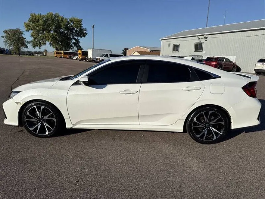 2019 Honda Civic Si photo 1