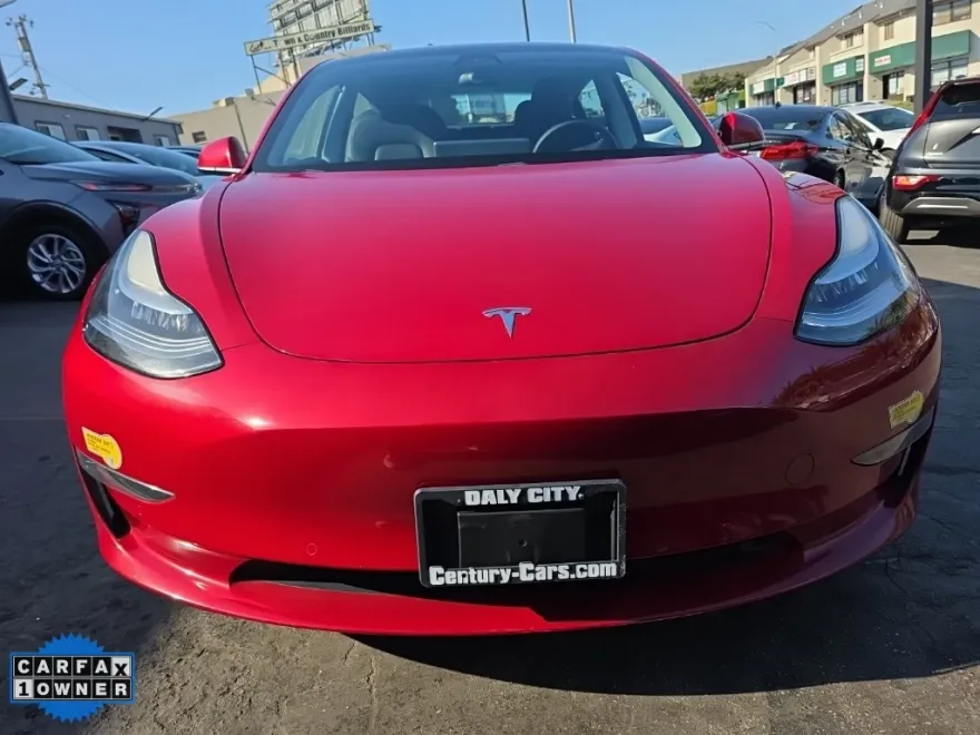 2019 Tesla Model 3 Standard Range Plus photo 1