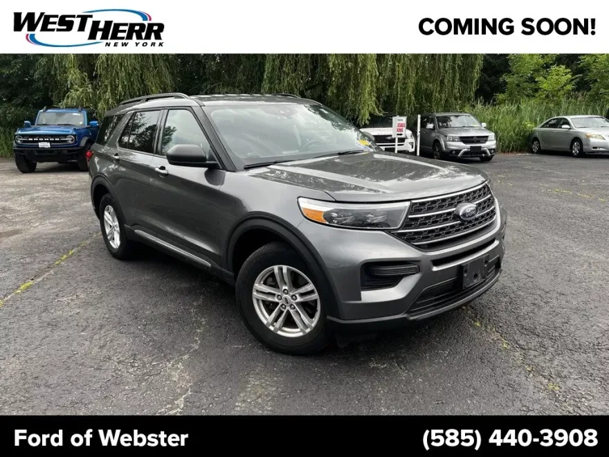 2022 Ford Explorer XLT photo 1