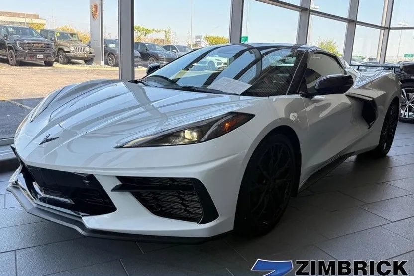 2024 Chevrolet Corvette Stingray 2LT photo 1
