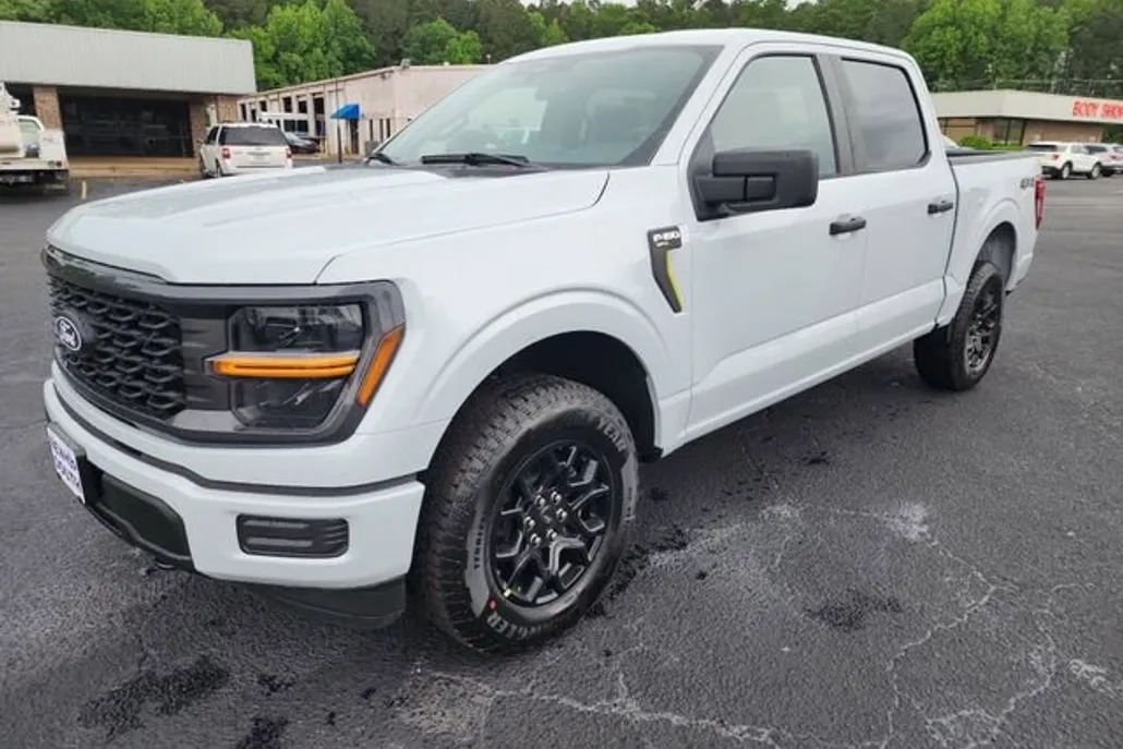 2025 Ford F-150 STX photo 1