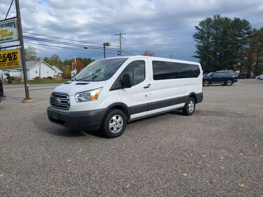 2018 Ford Transit Passenger XLT photo 1