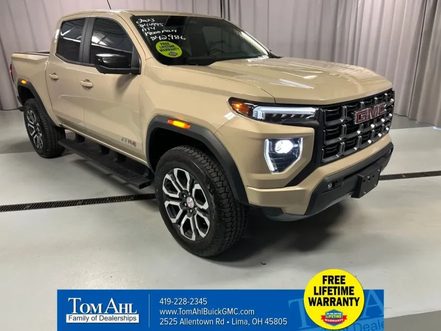 2023 Gmc Canyon AT4 photo 1