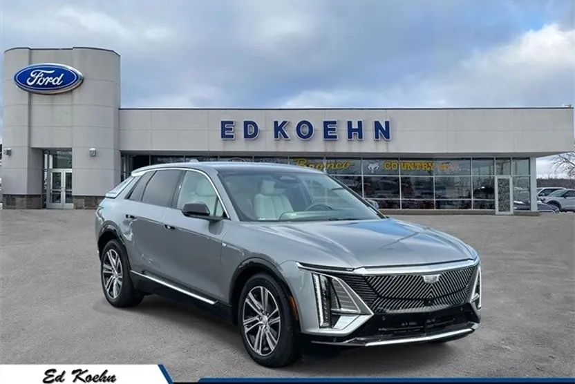 2024 Cadillac Lyriq Luxury photo 1