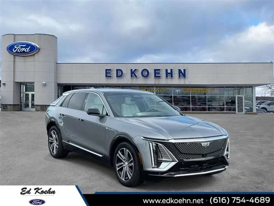 2024 Cadillac Lyriq Luxury photo 1