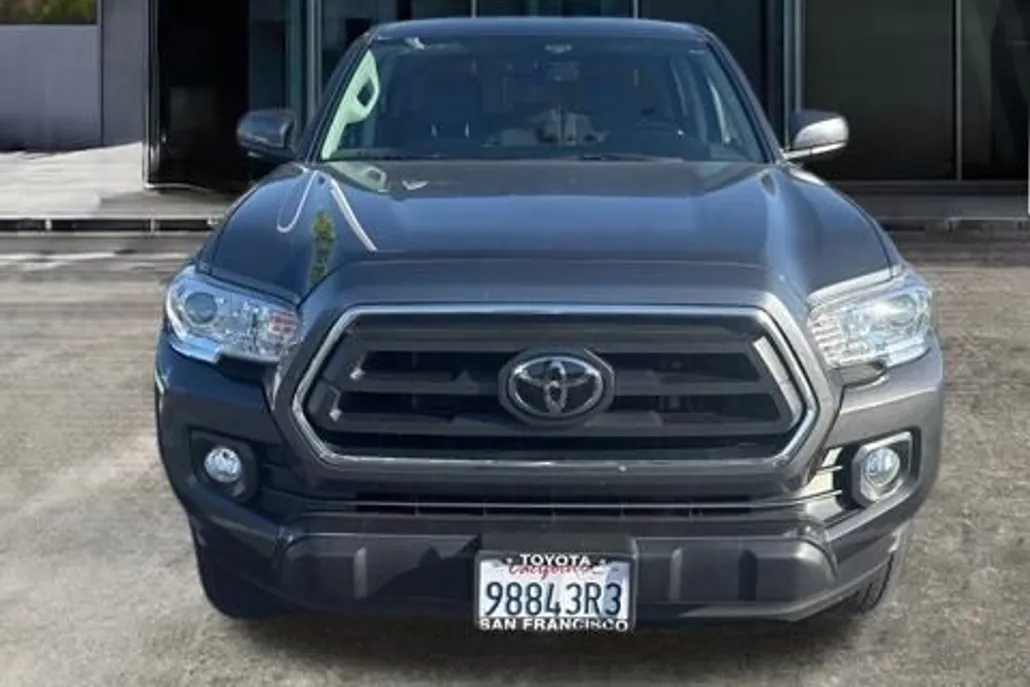 2023 Toyota Tacoma SR5 photo 1