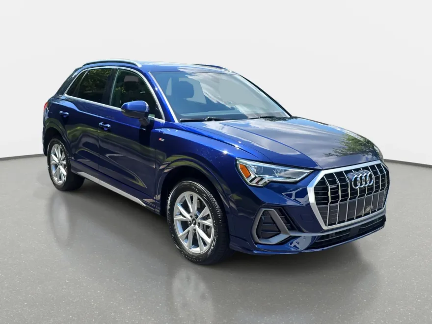 2023 Audi Q3 S line Premium Plus 45 TFSI photo 1