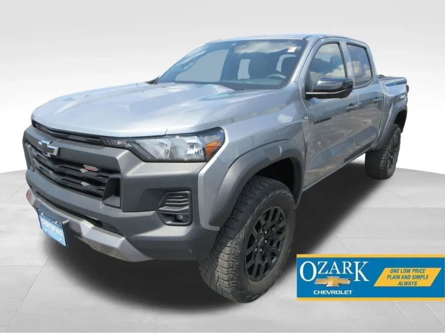 2023 Chevrolet Colorado Trail Boss photo 1