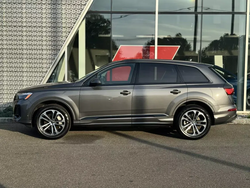 2025 Audi Q7 Premium 45 photo 1