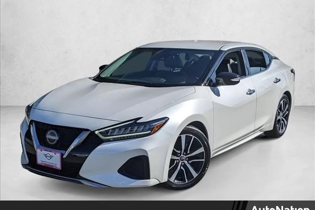 2023 Nissan Maxima SV photo 1