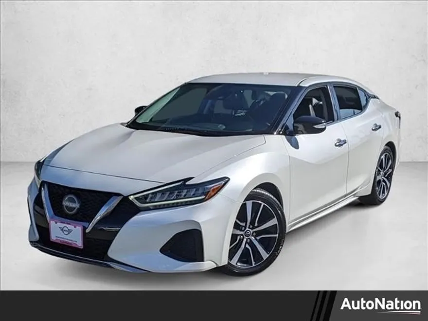 2023 Nissan Maxima SV photo 1