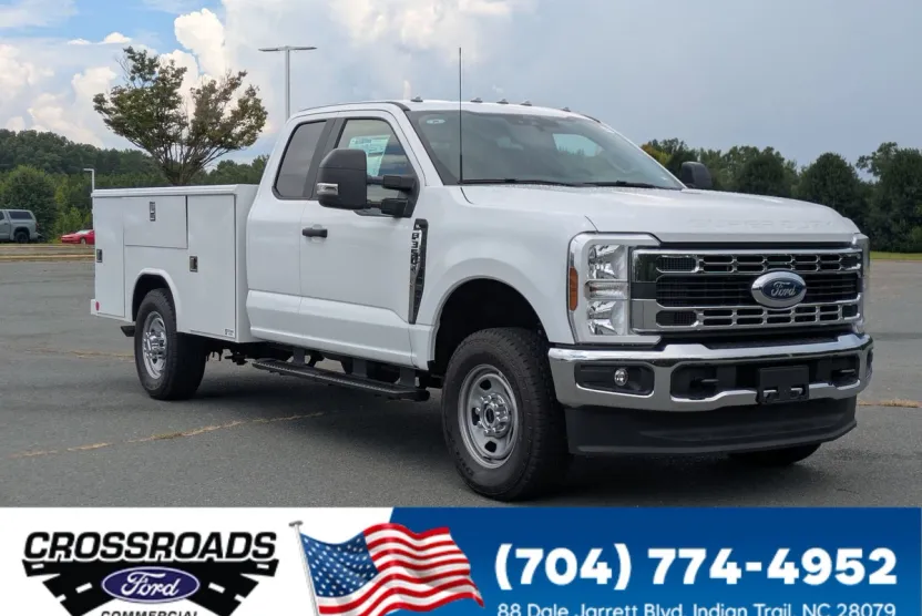 2025 Ford F-350 XL photo 1