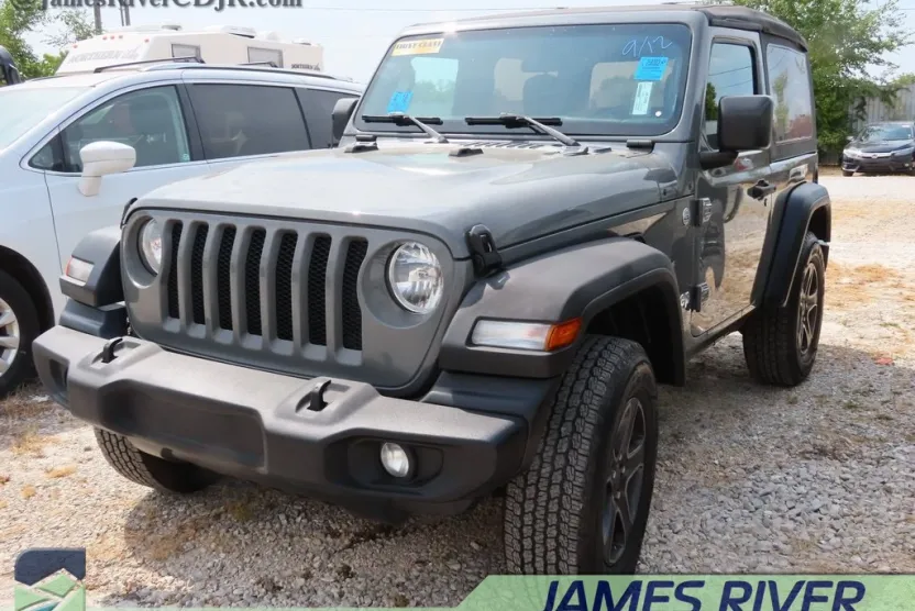 2019 Jeep Wrangler Sport S photo 1