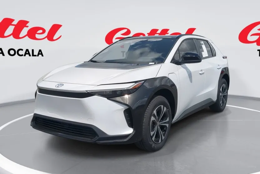 2025 Toyota bZ4X XLE photo 1