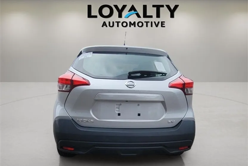 2019 Nissan Kicks SV photo 1