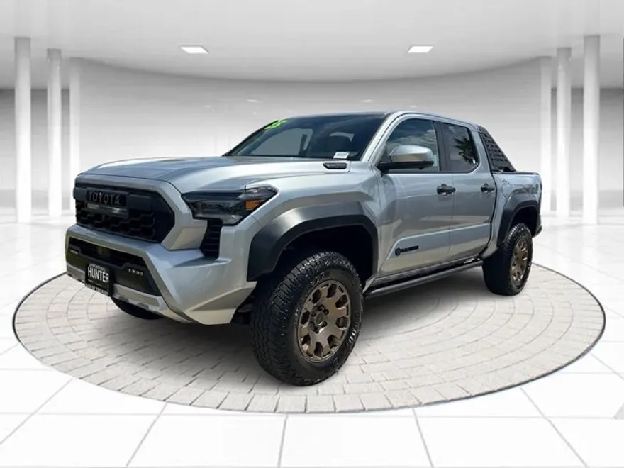 2025 Toyota Tacoma 4x4 Trailhunter photo 1