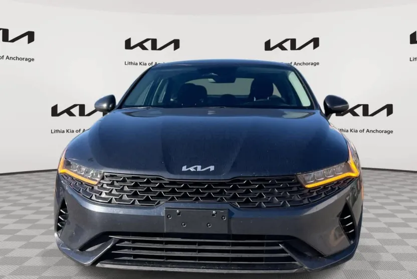 2022 Kia K5 LXS photo 1