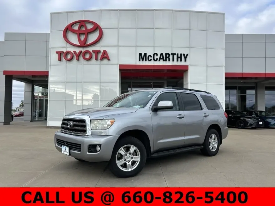 2012 Toyota Sequoia SR5 photo 1