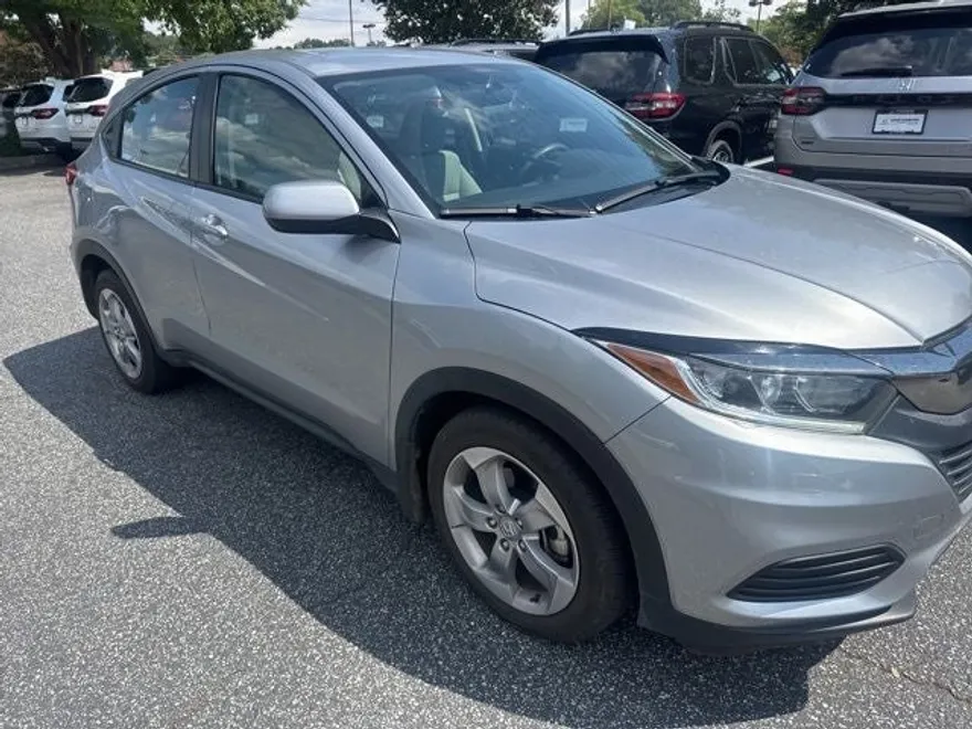 2019 Honda HR-V LX photo 1