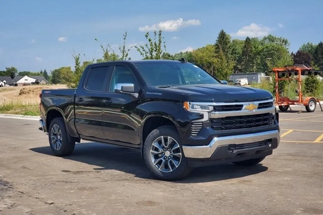 2026 Chevrolet Silverado 1500 LT photo 1