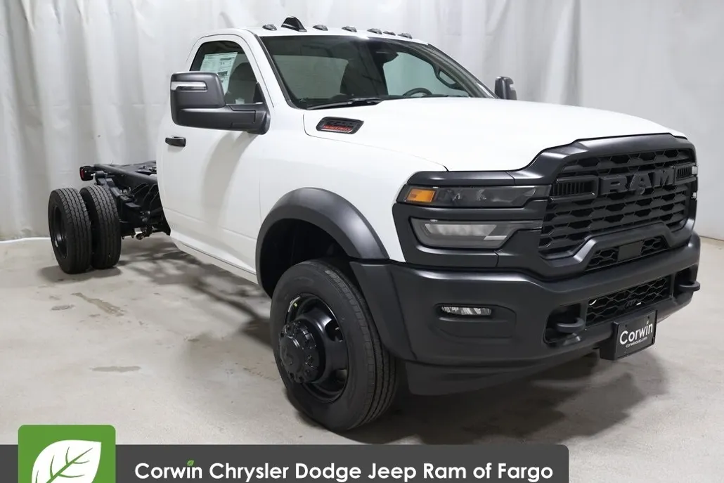 2025 Ram 5500 Tradesman photo 1