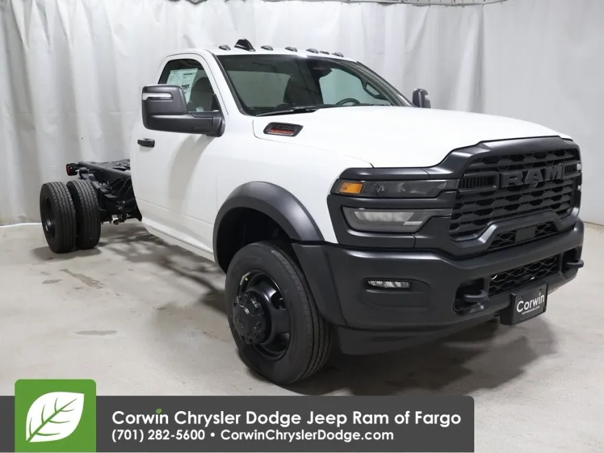2025 Ram 5500 Tradesman photo 1