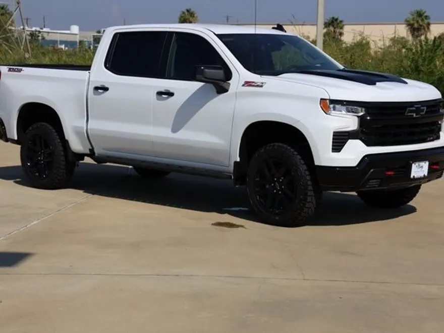 2025 Chevrolet Silverado 1500 LT Trail Boss photo 1