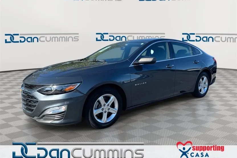 2021 Chevrolet Malibu photo 1