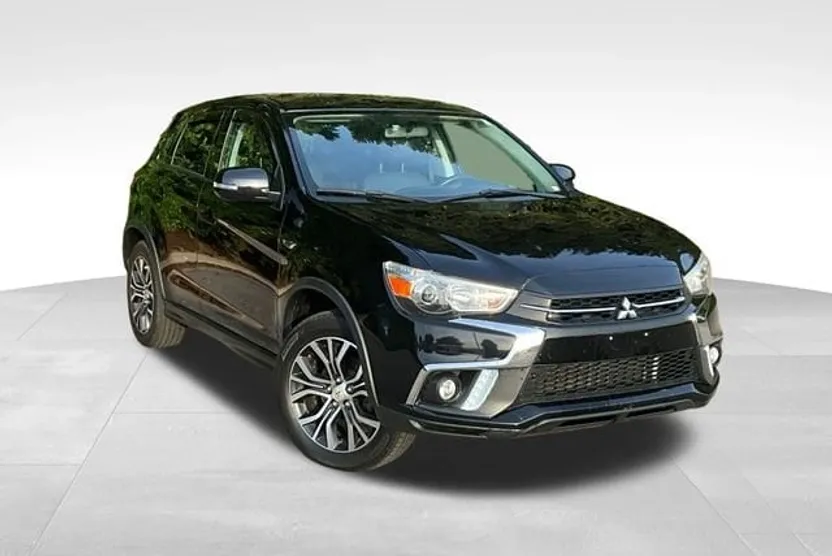 2018 Mitsubishi Outlander Sport SE photo 1