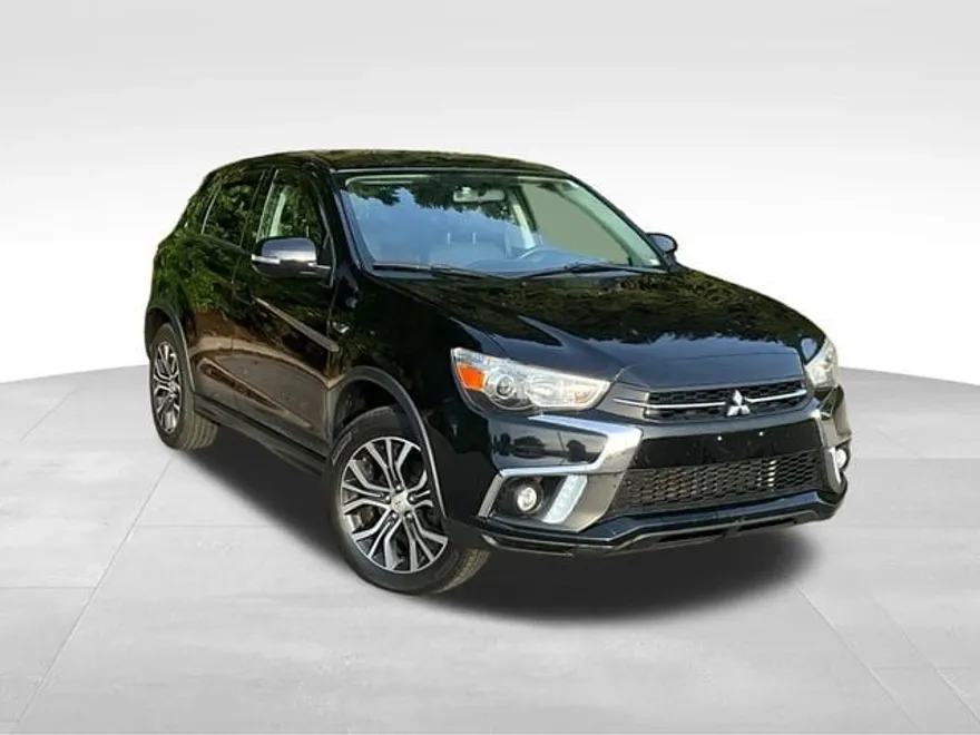 2018 Mitsubishi Outlander Sport SE photo 1