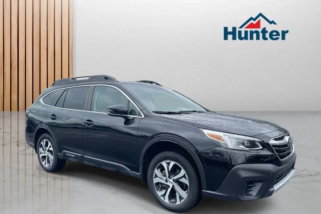 2022 Subaru Outback Limited photo 1