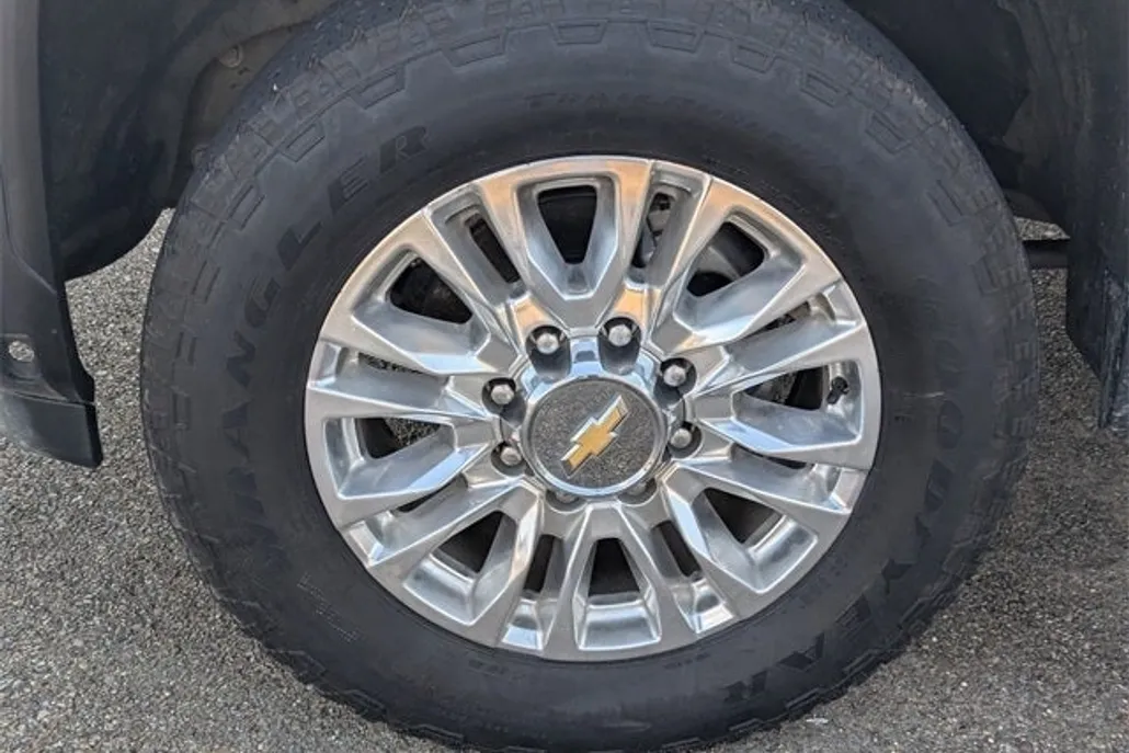 2024 Gmc Sierra HD SLT photo 1