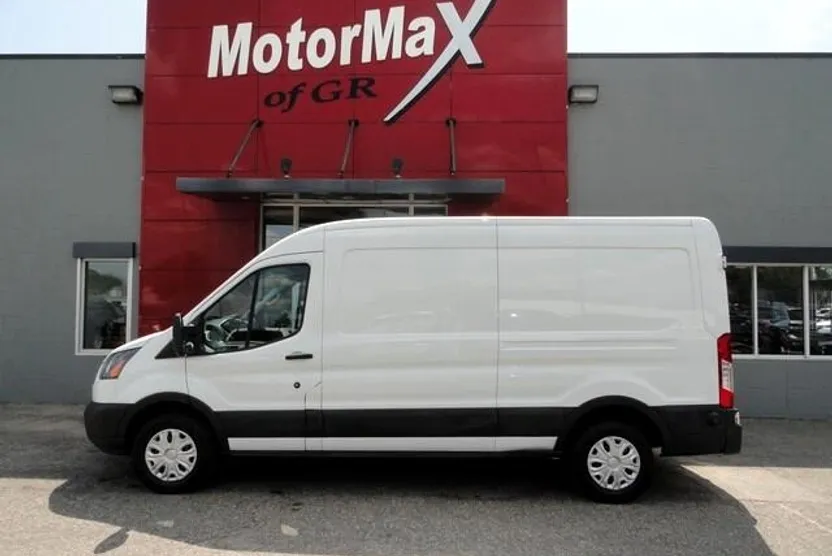 2019 Ford Transit Van photo 1