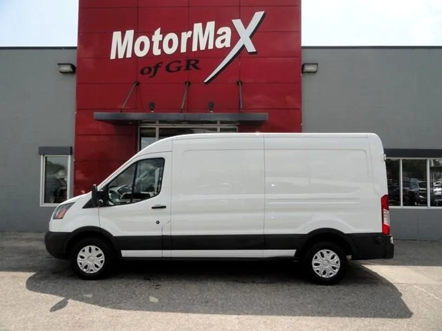 2019 Ford Transit Van photo 1