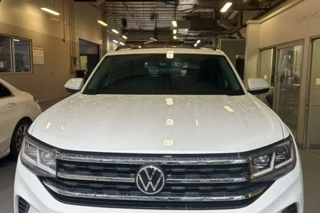 2021 Volkswagen Atlas SE Technology photo 1