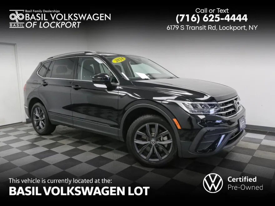 2024 Volkswagen Tiguan SE Wolfsburg Edition photo 1
