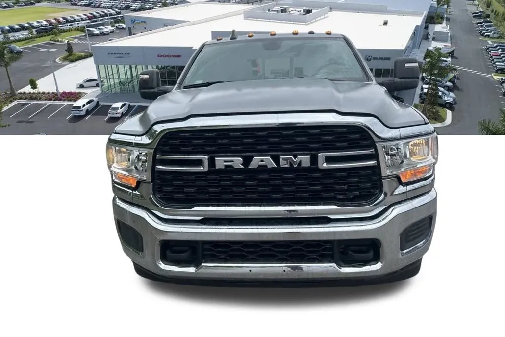 2024 Ram 3500 SLT photo 1
