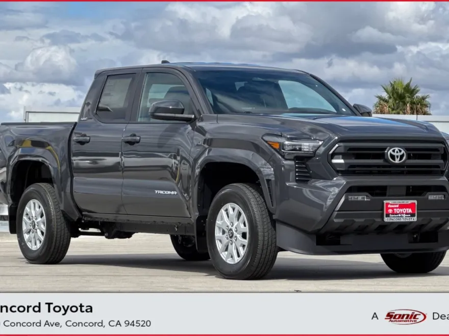 2025 Toyota Tacoma SR5 4x4 Double Cab photo 1