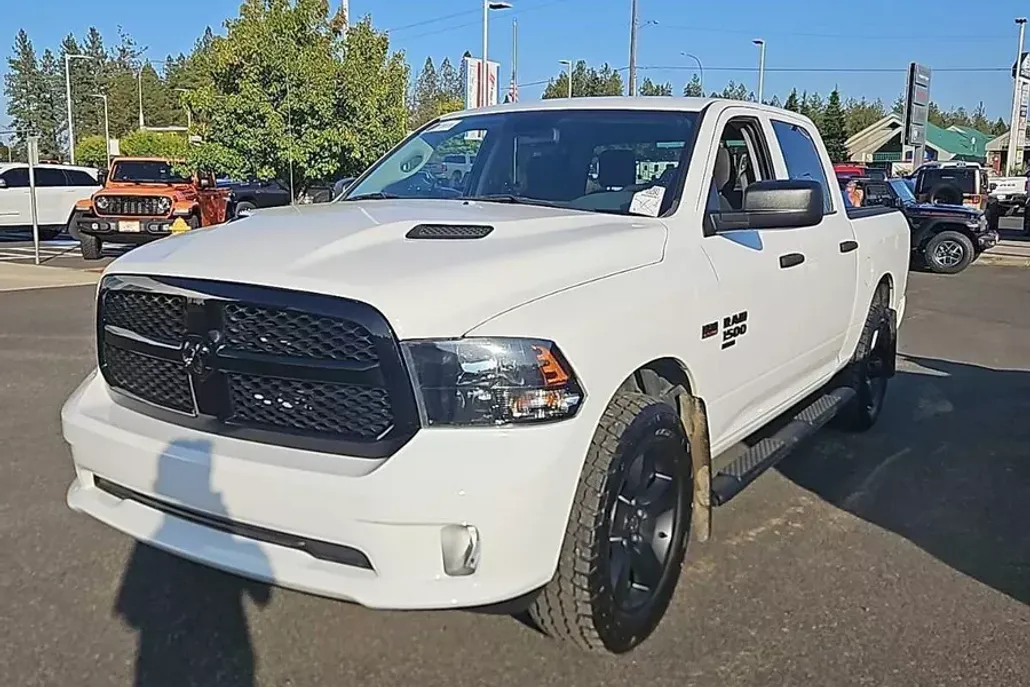 2019 Ram 1500 Classic Express photo 1