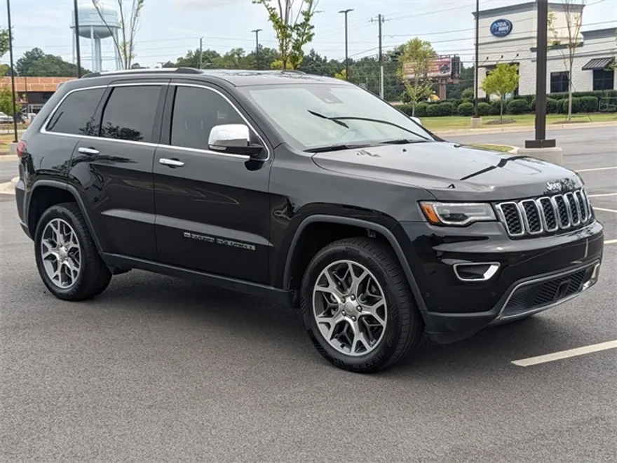 2022 Jeep Grand Cherokee Limited photo 1