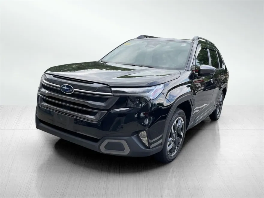 2025 Subaru Forester Limited Base photo 1