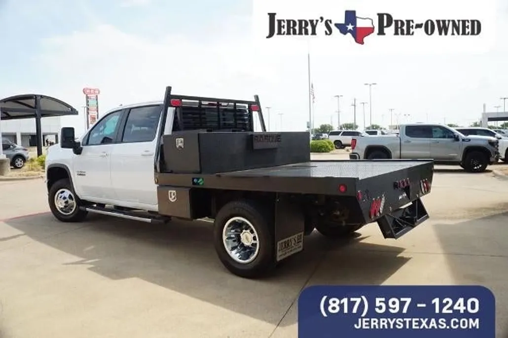 2025 Chevrolet Silverado 3500HD LT photo 1