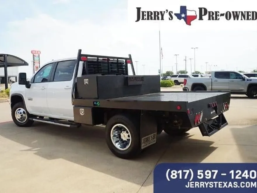 2025 Chevrolet Silverado 3500HD LT photo 1