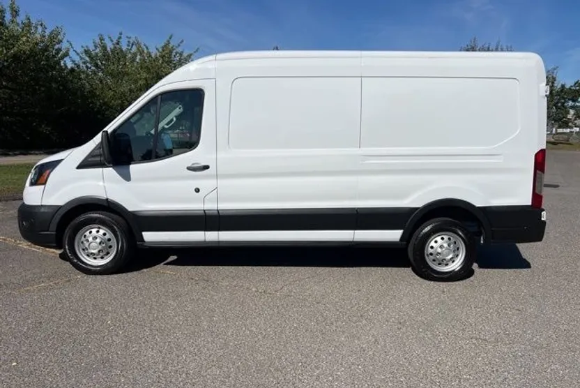 2023 Ford Transit photo 1