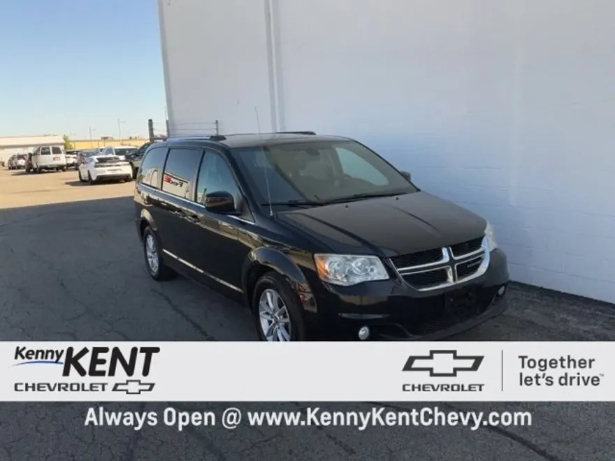 2020 Dodge Grand Caravan SXT photo 1