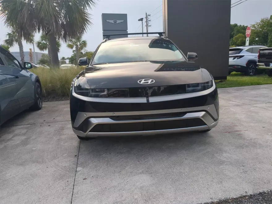 2025 Hyundai Ioniq 5 Limited photo 1