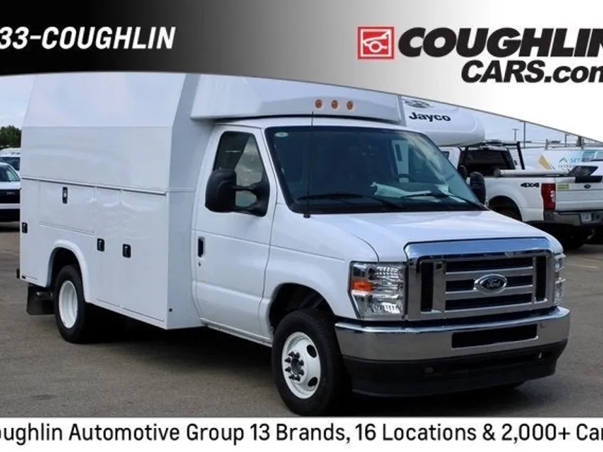 2024 Ford E-350 photo 1