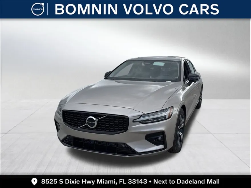 2025 Volvo S60 B5 Plus photo 1